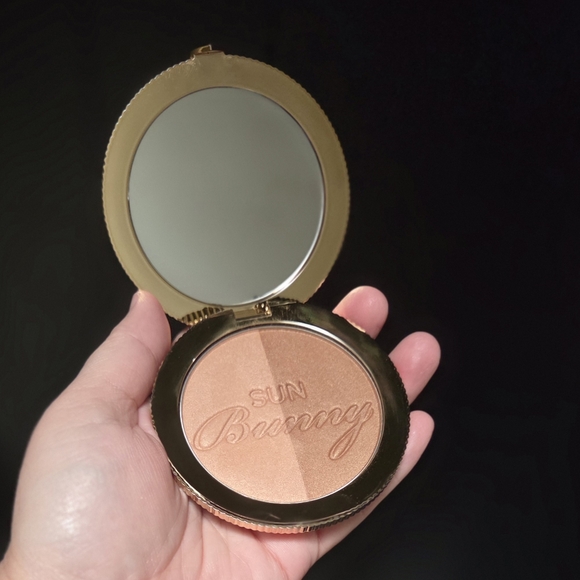 New! Too Faced Sun Bunny Bronzer - Picture 7 of 7